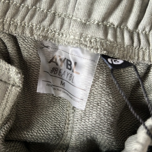 AYBL NWT essential lightweight jogger pants men’s medium - Picture 8 of 8